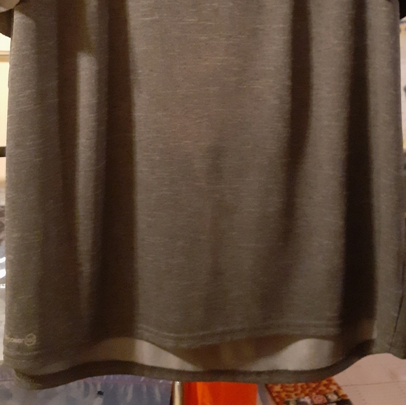 Top/Men's - Picture 3 of 12